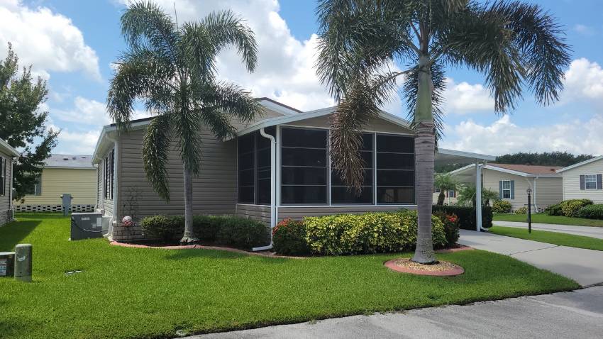 1079 Heartwood Cypress Drive a Winter Haven, FL Mobile or Manufactured Home for Sale